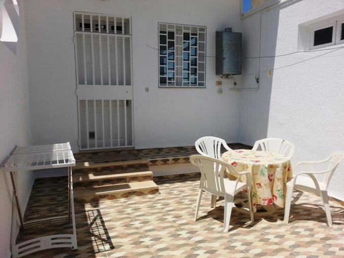 Appart S+1 meublé au RDC