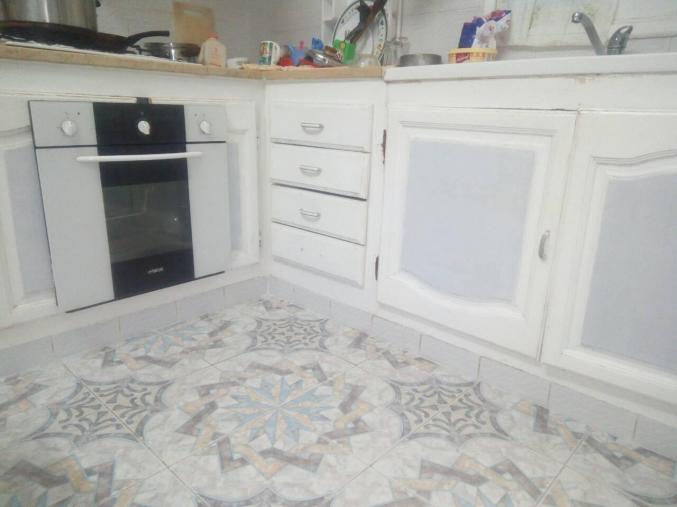 منزل للبيع فيه 3 طوابق