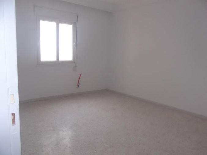 Appartement 1er main petite résidence gardé