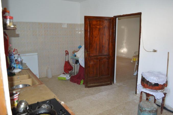 دار للبيع في قبلي حاجة باهية ياسر