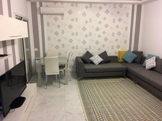 appartement s+1,au troisième étage luxueux