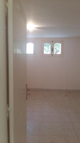 A louer  rez de jardin