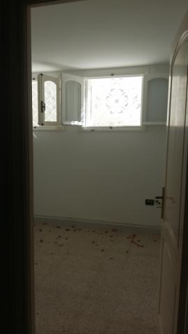 A louer  rez de jardin