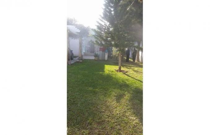 villa avec piscine a la soukra