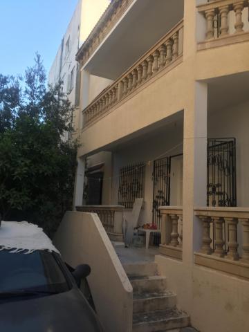 À vendre villa à mannouba 335 mètres carrés