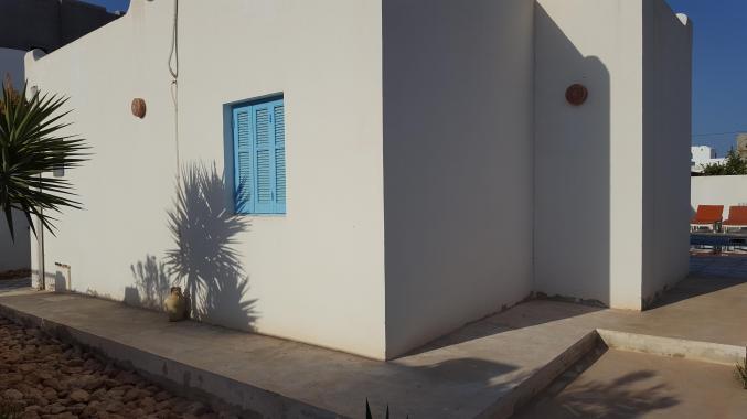 :VILLA AVEC PISCINE POUR LOCATION LONGUE DURÉE A HOUMT SOUK DJERBA