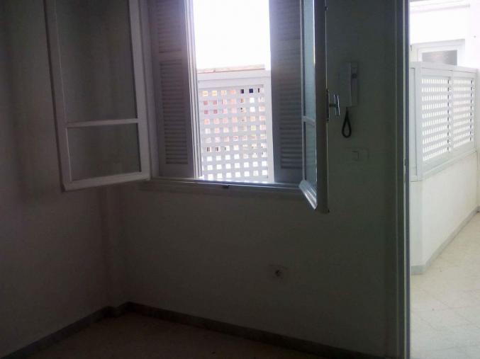 Appartement à louer à mnihla près de maison Peugeot