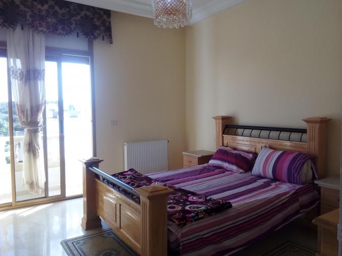 étage de villa a louer à la marsa