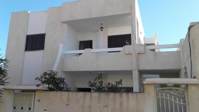 Etage de villa à coté de la nouvelle palace municipale