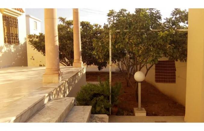 Villa meziena lilbi3