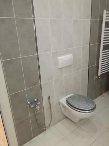 Villa + 4 Appartements