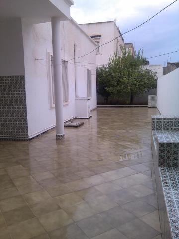 villa avec local commercial 500m2