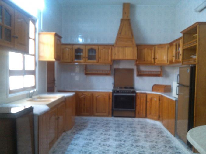 villa avec local commercial 500m2