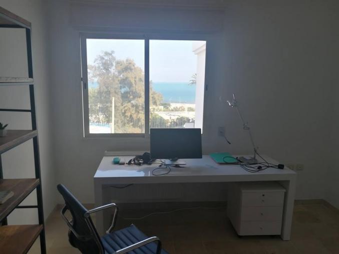 a la marsa corniche appartement a louer