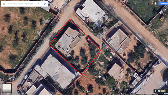 دار وقطعة أرض للبيع (إستغلال صناعي )