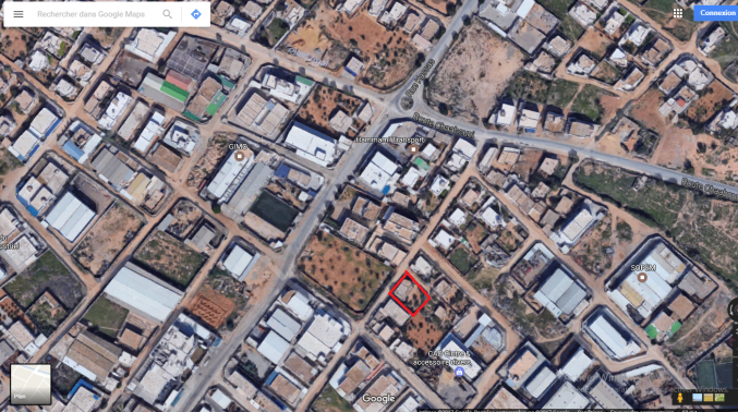 دار وقطعة أرض للبيع (إستغلال صناعي )