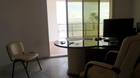 RDC très lumineux grande terrasse superbe vue mer