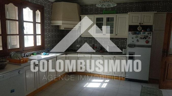 Villa style rustique avec piscine privée