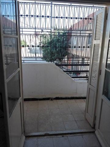 une maison à cité elfath kasserine