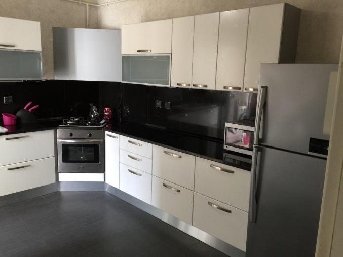 Très joli appartement S+3 à vendre Riadh Al Andalous
