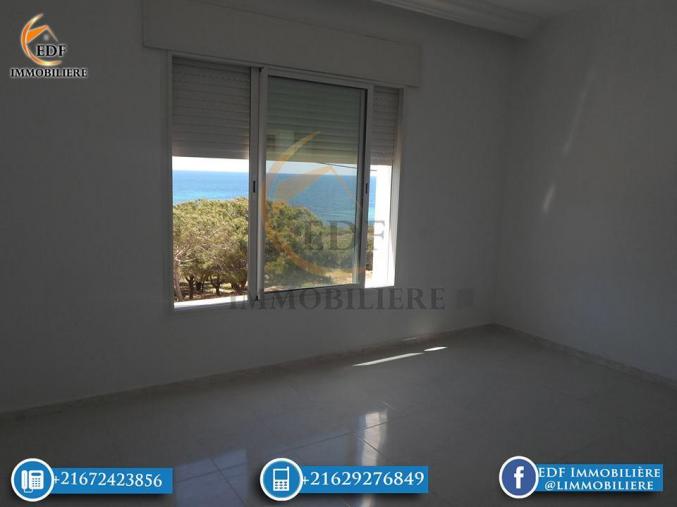 Un ètage de 3 pièces à la Grotte Bizerte