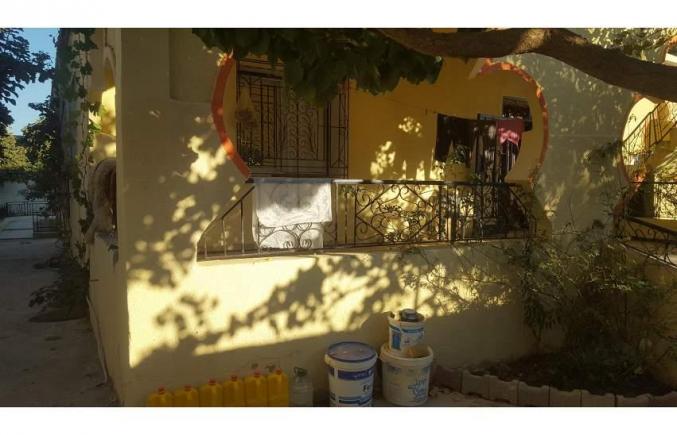 Maisons et Villas 800m2 à Bou Arada