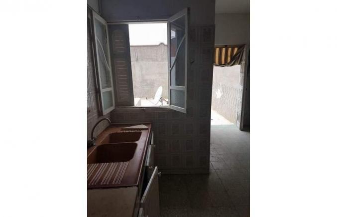 Etage d'une Maison à Rue Sfax