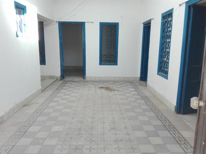 للبيع دار عربي في منطقة السيدة المنوبية