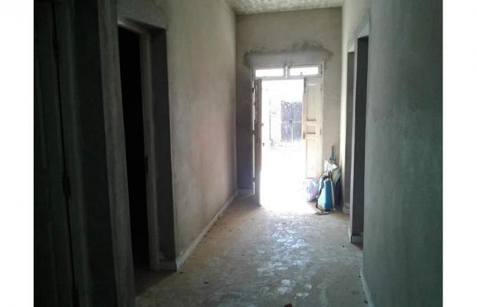 Terrain et Villas et 7 Garages