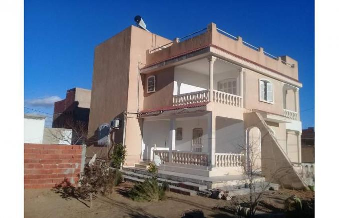 Villa1200m2 à Sidi Bouzid
