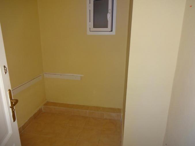 un bureau s+3 au rez de chaussée à la soukra prés de l'amen banque