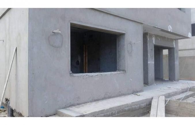 villa inachevé route de tunis cité el ons