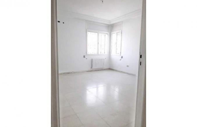 Etage de villa Ennasr 2