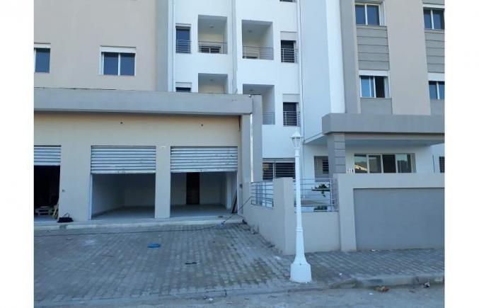 Magasins Commerces depots 92m2