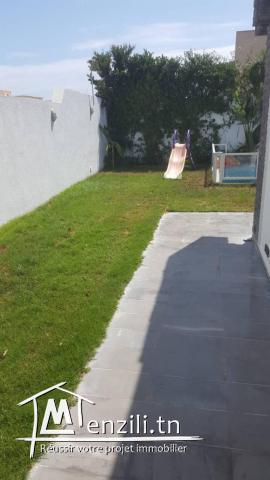 Très belle villa a200 m de la plage avec piscine