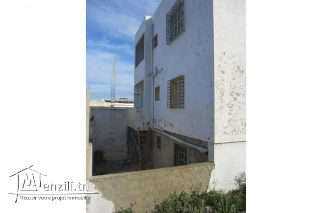 À vendre maison ( duplex) à Bizerte