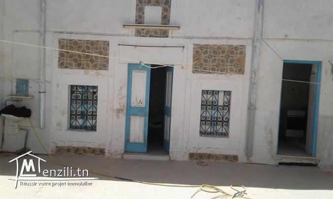 Maison bien située à Moknine