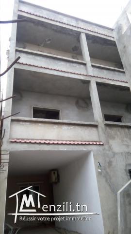 Villa 180 m2 a ariana cite ennozha ( voir photo )