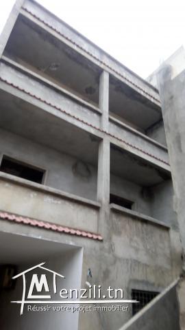 Villa 180 m2 a ariana cite ennozha ( voir photo )