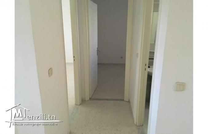 à vendre Appt S+2 situé au RDC, Cité Nour Jaafar