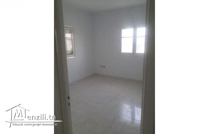 Etage villa 200m2 à Sfax Route Tunis
