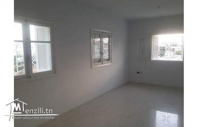 Etage villa 200m2 à Sfax Route Tunis