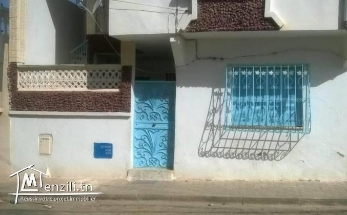 maison a deux étages