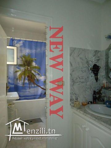 Maison erigée sur trois niveaux à cité erriyadh