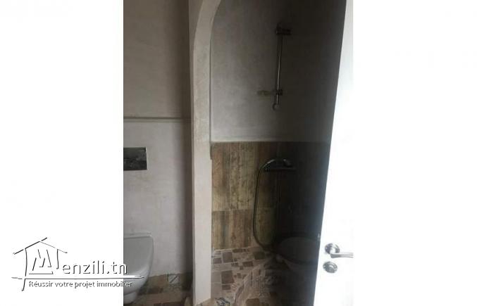 Etage villa 180m2 à Ghazela