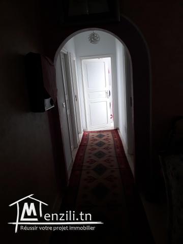 appartement à 100 mille dinar prix négociable