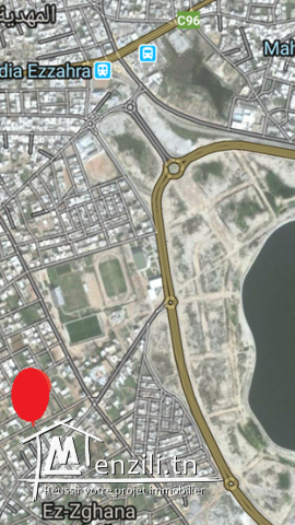 Un terrain à vendre