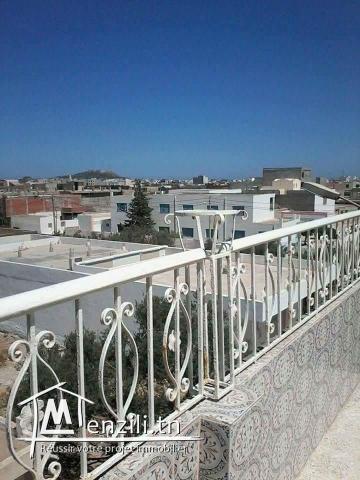 Dar Lil Kraa fi chiwa bahdha central shoes bahdha madersa mta3 jomhoriaa