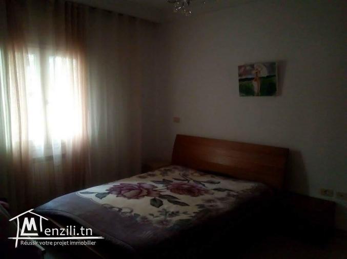 A vendre un appartement, à Aïn Zaghouan, cité el wahat, La Soukra