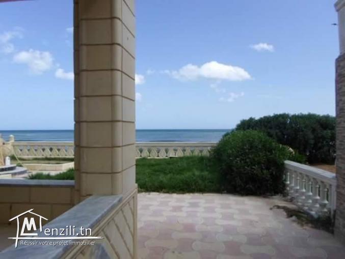 villa pied dans l'eau à  kelibia